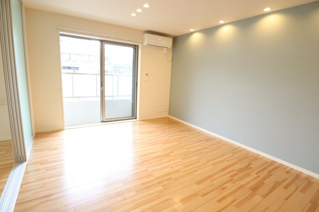 ベル・フィオーレの居間・リビング