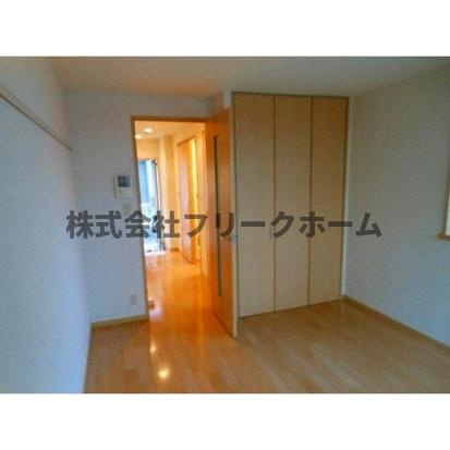 小金井市中町２丁目のアパートの寝室