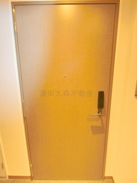 Live Casa千鳥町の玄関