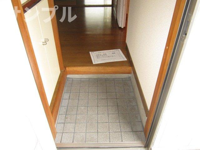 カーサマツオカの玄関|カーサマツオカ