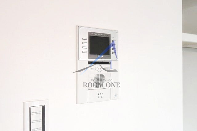 ライオンズマンション板橋中丸町のセキュリティ|モニター付きインターホンです。