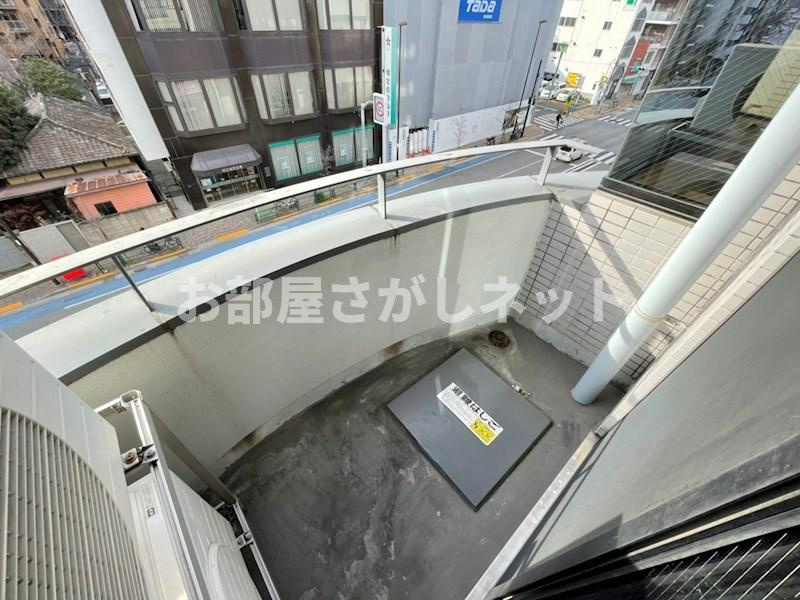 K2－COURT ASAKUSA【おとり物件なし】#学生・社会人にオススメ！初期費用分割払いOK！のバルコニー
