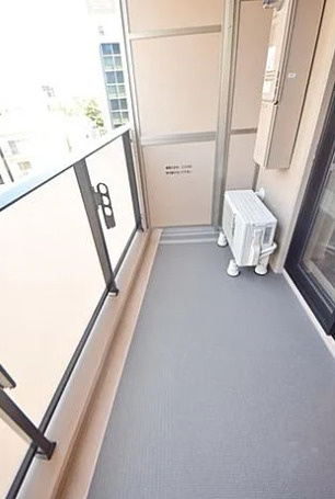 【バルコニー】
