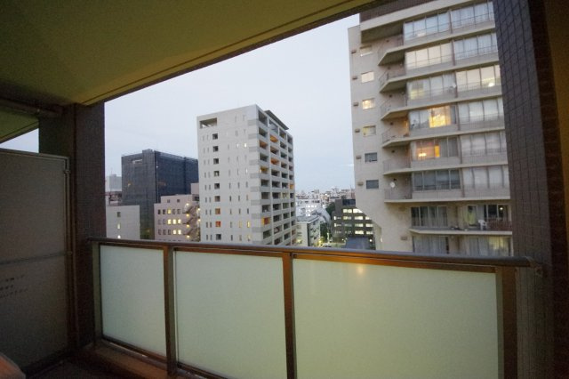 【バルコニー】