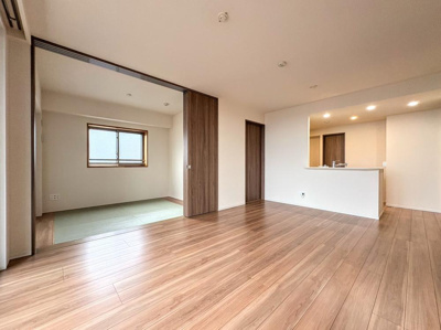 【居間・リビング】 | ベルドゥムール海老名ルミナス | 使いやすい居間です