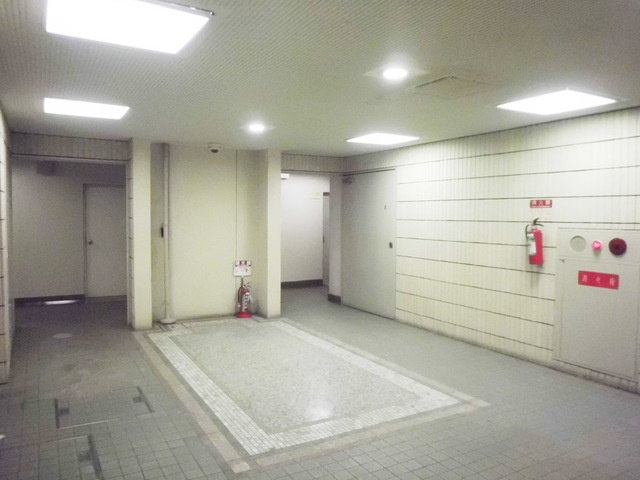 ハッピーコート魚崎のエントランス