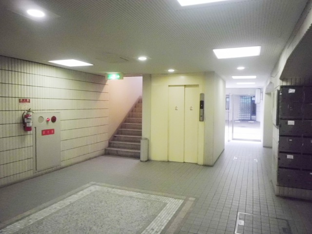 ハッピーコート魚崎のロビー