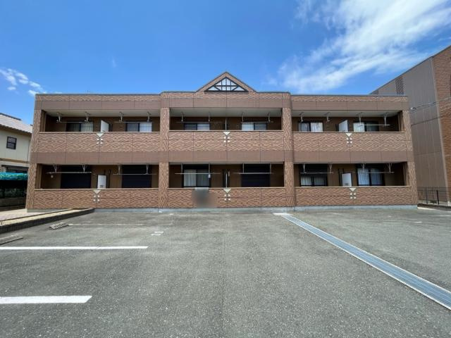 エルヴェ東小向Ⅰの駐車場|外観写真（昼）