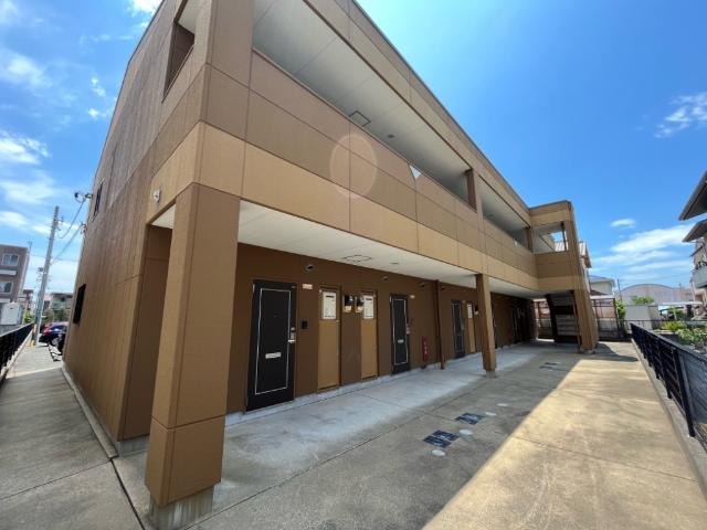 エルヴェ東小向Ⅰのエントランス|外観写真（昼）