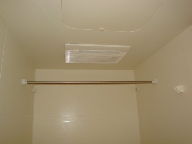 エルヴェ東小向Ⅰのその他|浴室乾燥機