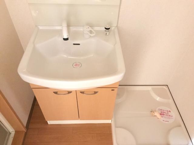 エルヴェ東小向Ⅰの洗面所|洗面