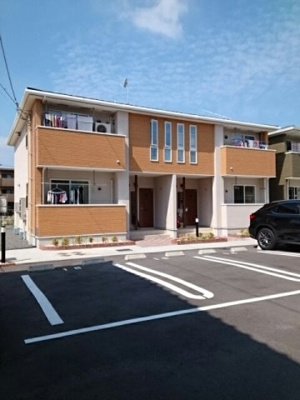 【駐車場】 | サンリット・カーサⅡ | 駐車場に車を止められます