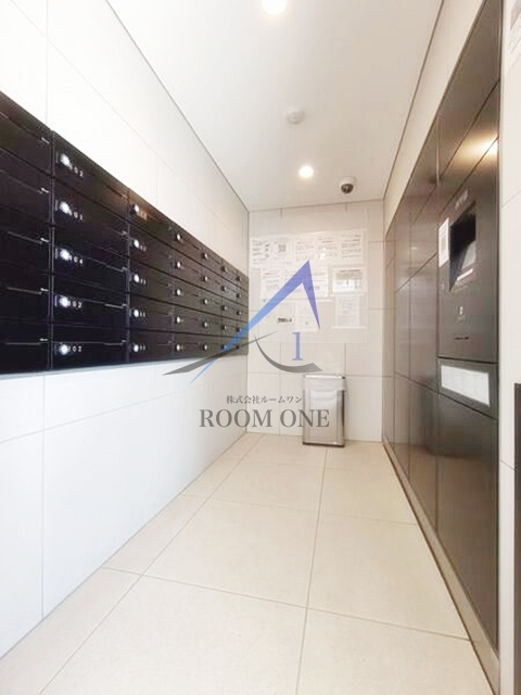 クレイシア両国レジェールのその他共用部分|集合ポストと宅配ボックスです。