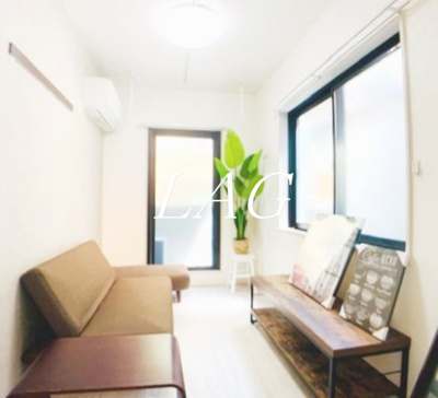 【居間・リビング】 | フリービング南千住 | 洋室です。（家具はイメージです。）