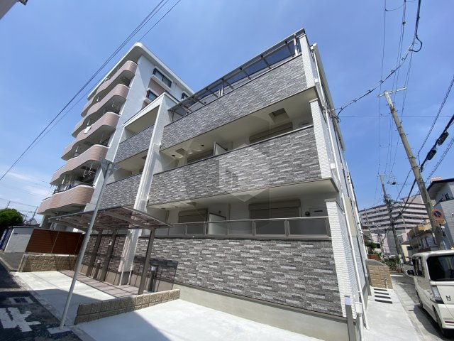 クリエオーレ御厨東の外観