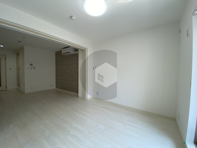 クリエオーレ御厨東の居間・リビング