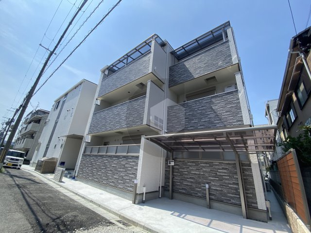 クリエオーレ御厨東の外観