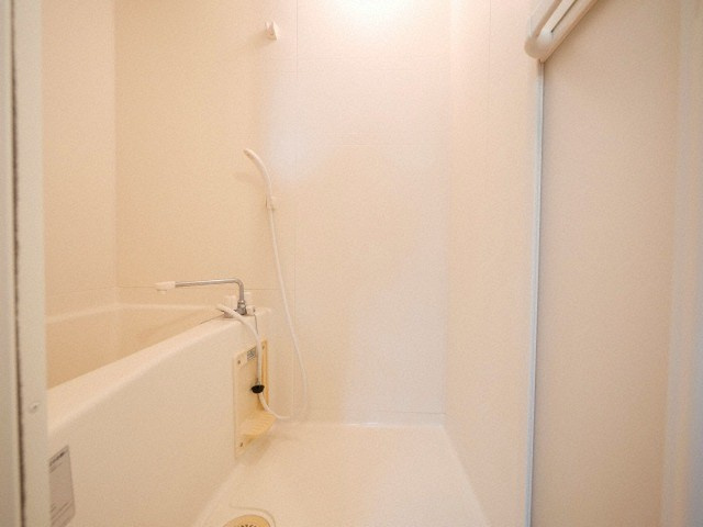 大阪市生野区新今里３丁目の賃貸マンションの浴室