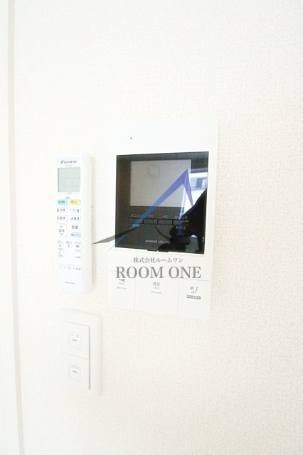 メゾンルピナスのセキュリティ|モニター付きインターホンです。