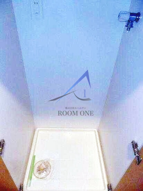 ルーブル神楽坂弐番館の設備|洗濯機置き場です。