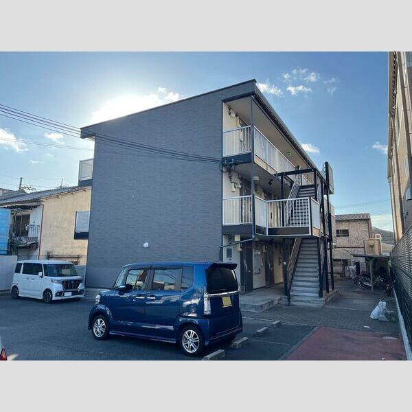 レオパレス御厨EASTの外観