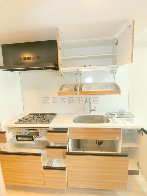 Live Casa千鳥町のキッチン|3口ガスグリル付システムキッチン