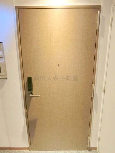 Live Casa千鳥町の玄関
