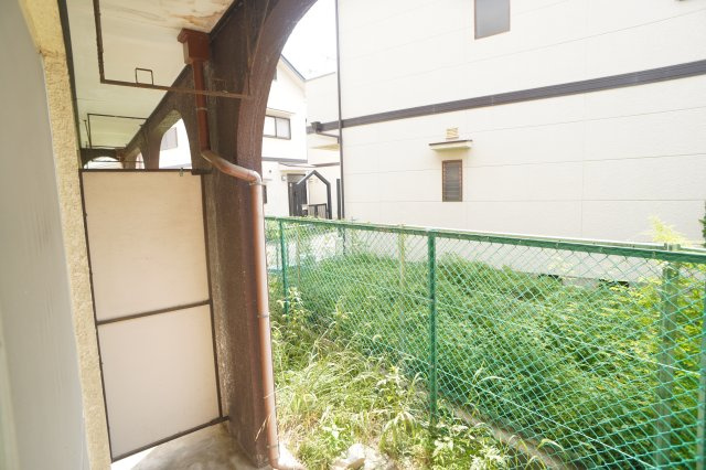 三輪マンションのバルコニー