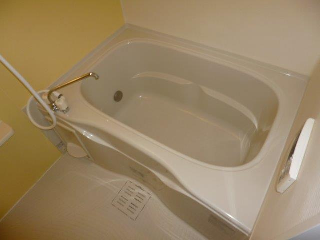 メゾン　ド　シフォンの浴室|追い焚きバス