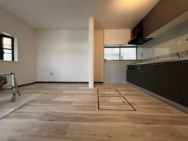 唐国町戸建の居間・リビング