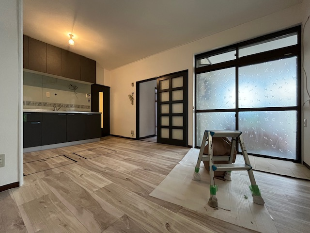 唐国町戸建の居間・リビング