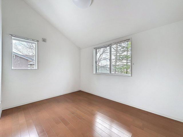 「家族で移住」という決断の日のトイレ|※他室の参考画像です