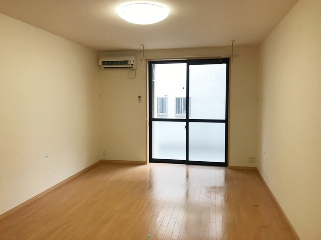 藤沢市高倉のアパートの寝室