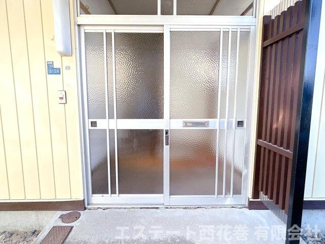 若葉町　菅原貸家の玄関