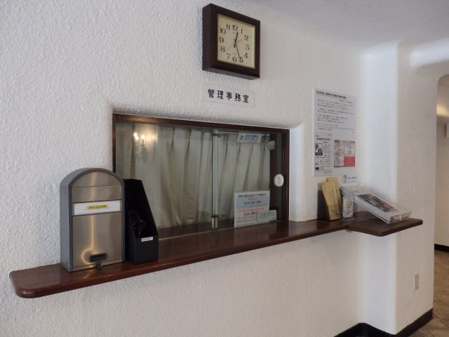 【受付】 | 秀和代官山レジデンス