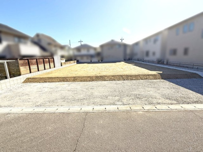 【外観】 | 鈴鹿市桜島町７丁目　住宅用地 | ゆとりの敷地面積約１７８坪　建築条件なし