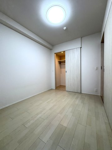 CITY & SHONAN BALANCE — プレディア鵠沼橋の洋室