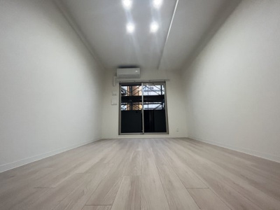 【居間・リビング】 | MELDIA CREST NAMBA SOL TERRACE | MELDIA CREST NAMBA SOL TERRACE（メルディアクレストナンバソルテラス）　洋室