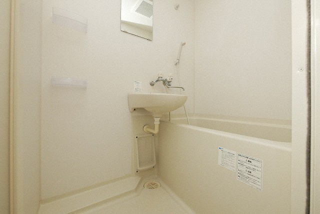 大阪市浪速区敷津西２丁目の賃貸マンションの浴室