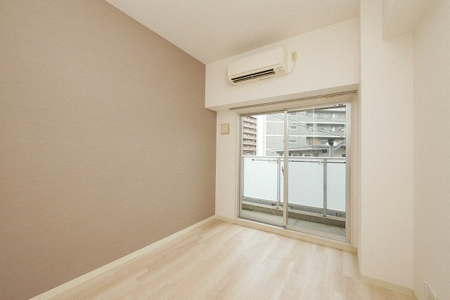 大阪市浪速区敷津西２丁目の賃貸マンションの居間・リビング