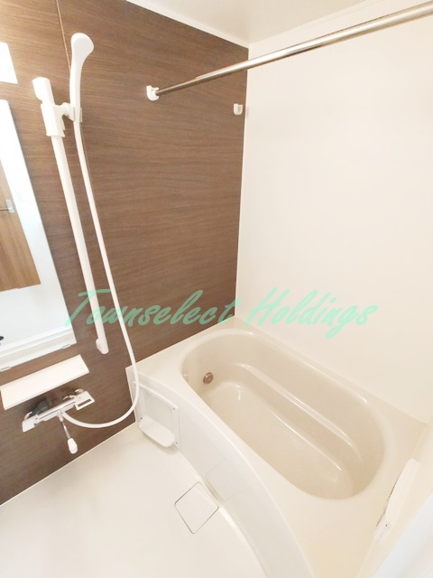 ホワイトアーミン湘南の浴室