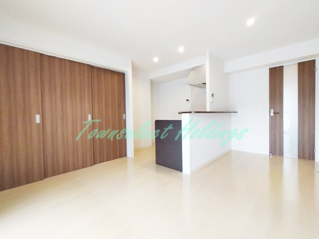 ホワイトアーミン湘南の居間・リビング