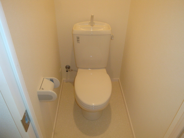 ヘーベルメゾン逆瀬川のトイレ