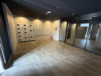 【ロビー】 | MARKST鶴見