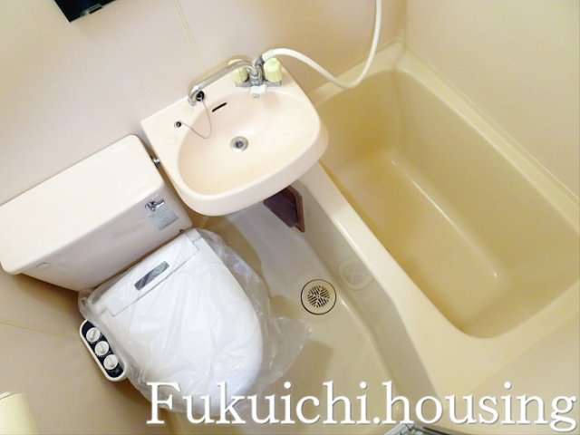 イエスタデイの浴室