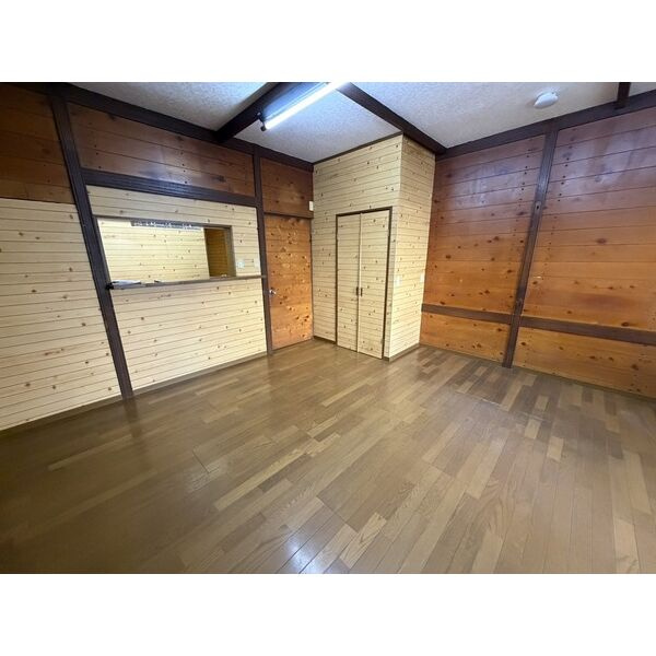 明石市鳥羽テラスの居間・リビング