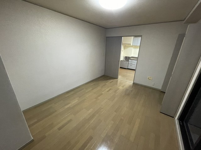 増渕ビルの居間・リビング|掲載写真は別のお部屋のお写真になります。