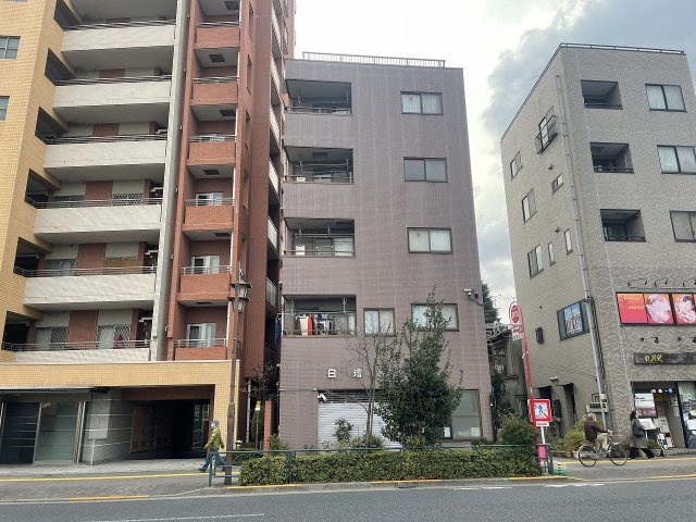 増渕ビルの外観