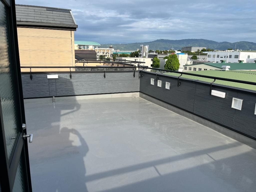 鶴見区安田１丁目中古戸建のバルコニー|眺めの良いルーフバルコニーです。