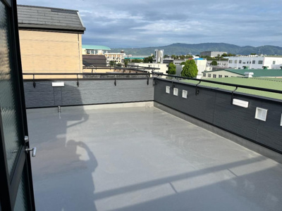 【バルコニー】 | 鶴見区安田１丁目中古戸建 | 眺めの良いルーフバルコニーです。